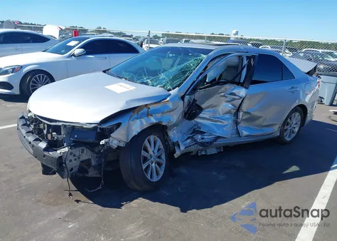 2012 Toyota Camry Xle z USA, uszkodzony, nr VIN 4T4BF1FK6CR211112